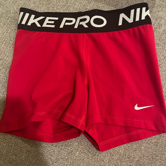 2 pairs -Women’s Nike Pro 3” Inseam Shorts -Small (4-6) - Picture 4 of 7